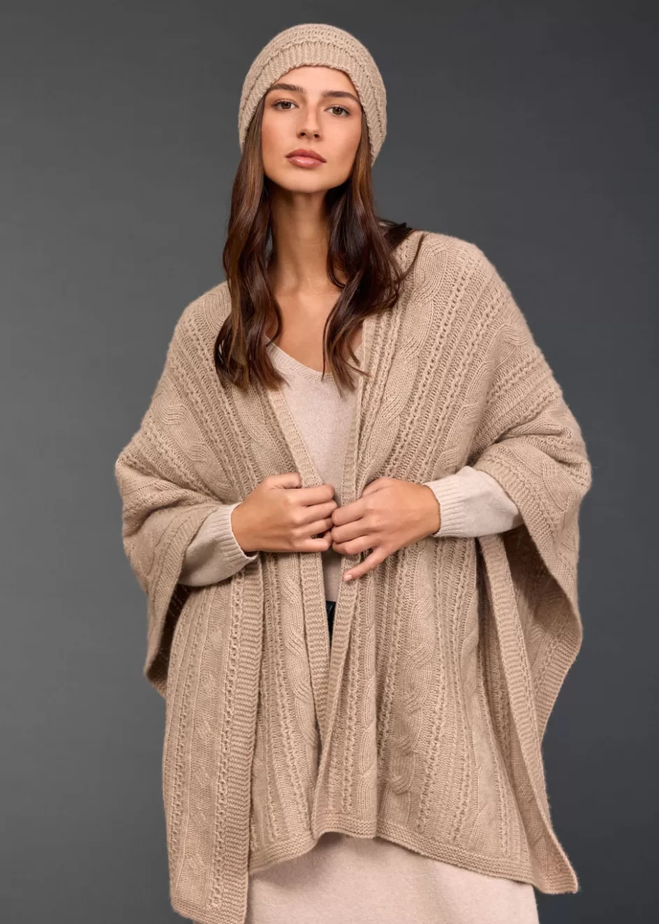 Lauren Vidal Pulls & Gilets-Poncho torsadé Roca Sable